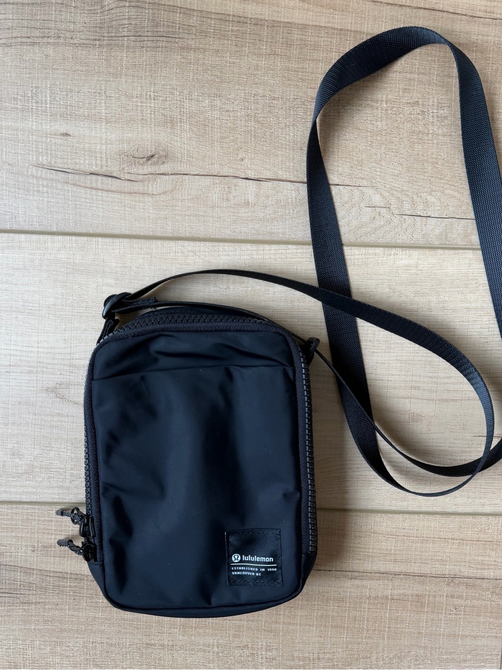 Lululemon Mini Bag Canada Legacy Crossbody